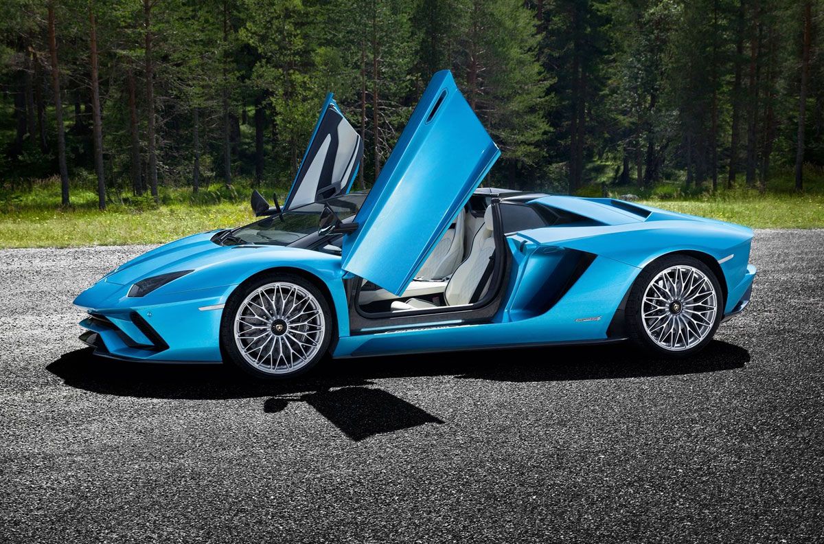 lamborghini-aventador_s_roadster-2-1.jpg